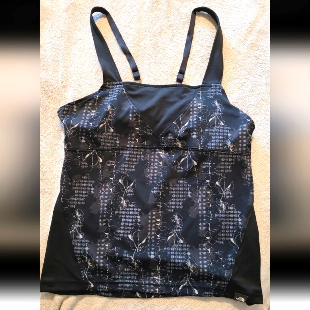 North Face Sport Tank with Built in Sports Bra and Adjustable Straps